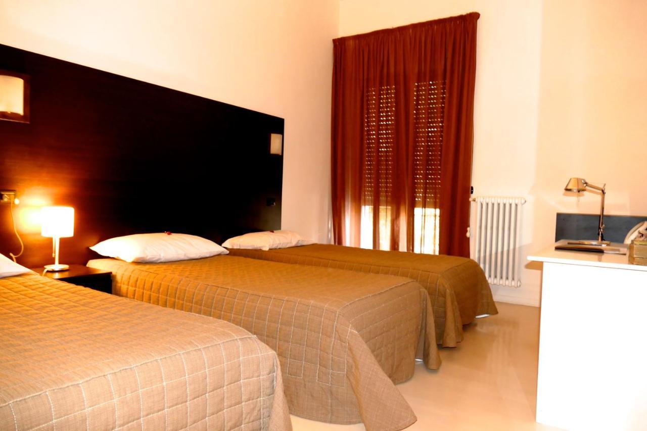 Hotel Colucci นัสโก้ ภายนอก รูปภาพ